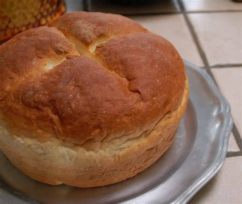 The Spice Garden: Buttermilk Honey Bread - A Bread Bible Recipe