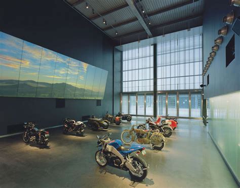 Harley-Davidson Museum - Architizer