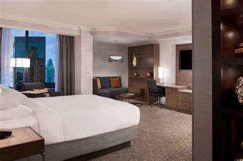 Dallas Hotel Suites | Places To Stay in Dallas, Texas | Dallas Marriott Downtown