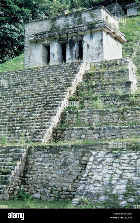 Bonampak mayan ruins hi-res stock photography and images - Alamy