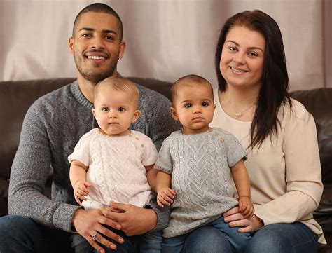 Nobody Believes These Twins With Different Skin Colors Are Sisters