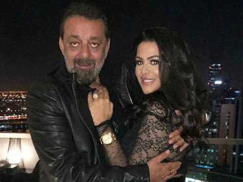 Sanjay Dutt Has A Special Birthday Wish For Daughter Trishala Dutt | Filmfare.com