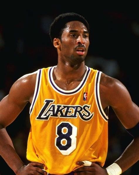 Kobe Bryant - For Lots Profile Image Archive