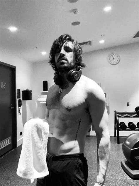 Inside Eoin Macken's Workouts for 'La Brea' Season 2