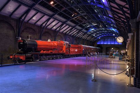 hogwarts-express-platform-9-3-4-harry-potter-studio-tour-london - The Family Holiday Guide