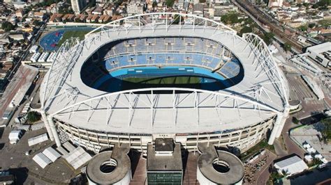 Fan dies after violence prior to Botafogo vs Flamengo in Rio de Janeiro ...