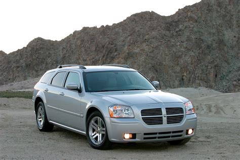 DODGE Magnum Specs & Photos - 2007, 2008 - autoevolution