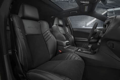 The race-inspired interior of the Dodge Charger SRT Hellcat Wide ...