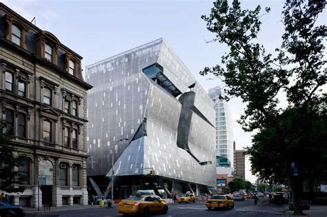 Thom Mayne Architect: Morphosis Designs - e-architect