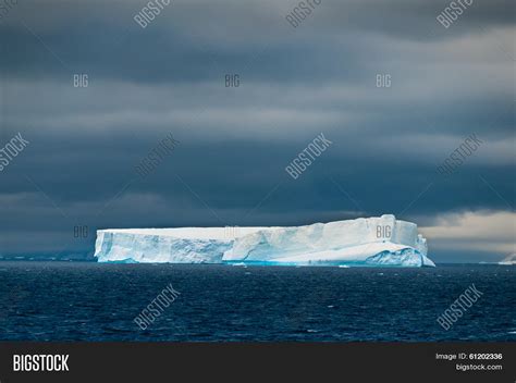 Iceberg Southern Ocean Image & Photo (Free Trial) | Bigstock