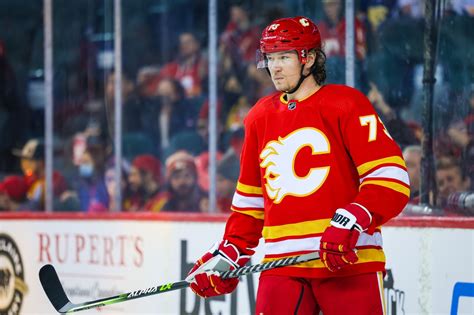 Flames' Tyler Toffoli hosts reunion with Canadiens