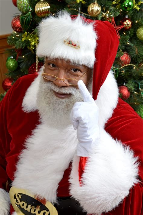 Despite the Haters, Black Santa Thrives at Mall of America - Black ...