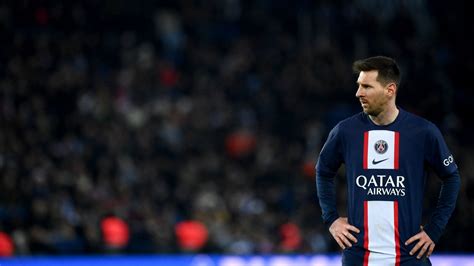 Free download PSG Lionel Messi Face Two Major Hurdles in Contract Talks per Report [1920x1080 ...