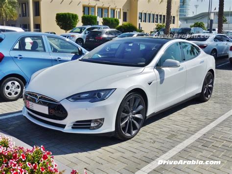 Tesla Model S electric car spotted in Abu Dhabi | DriveArabia