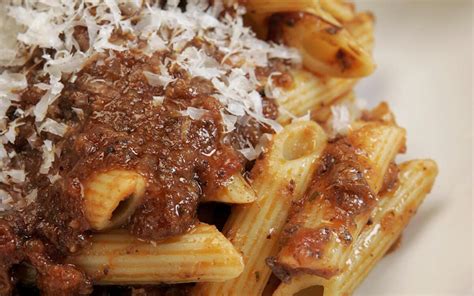 Neapolitan-style ragu Recipe - Los Angeles Times