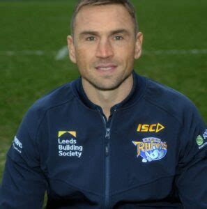 Kevin Sinfield: Wife Jayne Sinfield, Bio, Wiki, Age, Height, Weight ...