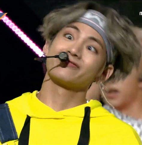 Pin by 𝔩𝔦𝔩𝔦 on TAEHYUNG | Bts face, Bts funny, Taehyung funny