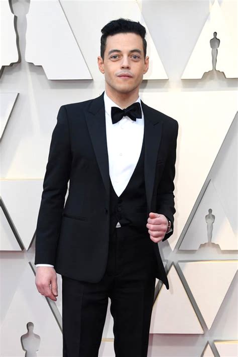 Oscars 2019: Rami Malek Keeps Things Tightly Locked Down in Saint ...