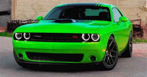Track Drive Review - 2015 Dodge Challenger R/T Is Powerful But Huge And Floaty