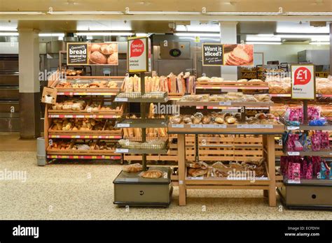 Tesco Lebensmittel & Lebensmittelgeschäft Supermarkt Geschäft in Geschäft Bäckerei Abteilung mit ...