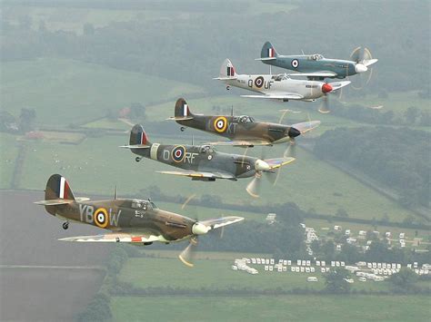 6 iconic Britain WW2 planes that were used to turn the tide of the war
