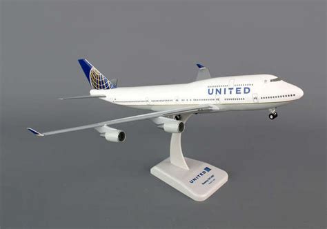 Hogan Wings United Airlines Boeing 747-400 1/200 Scale Model w Gears & – Acapsule Toys and Gifts