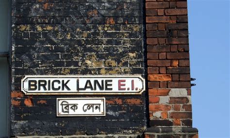 File:Brick Lane street signs.JPG - Wikimedia Commons
