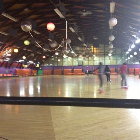 Northland Skating Rink - Skating Rink in Redford