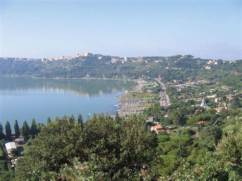 Lake Albano | Villa Barberini, Castel Gandolfo, Volcanic | Britannica