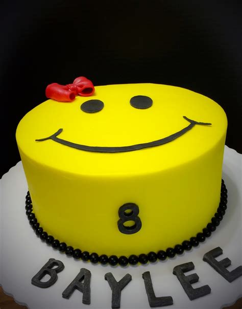 Smiley Face Birthday Cake - CakeCentral.com