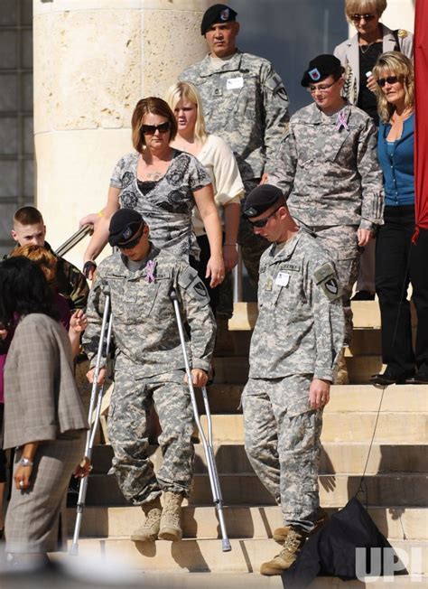 Photo: Memorial service for the victims of the Fort Hood shooting in Texas - WAX20091111521 ...