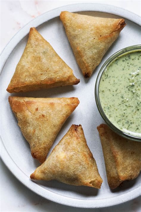 Crispy Frozen Samosa In Air Fryer Various Sizes - Some Indian Girl