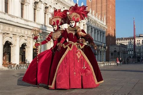 Venice Carnival Costumes: history and characters