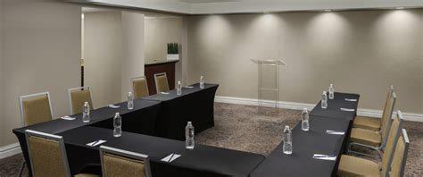 Plan an Event at the DoubleTree Orlando Hotel Airport