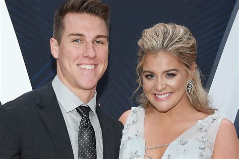 Lauren Alaina, Alex Hopkins Call Off Engagement