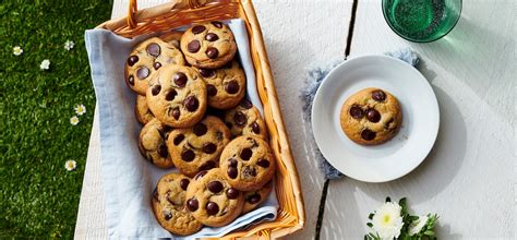 Classic Chocolate Chip Cookie Recipe | Ghirardelli