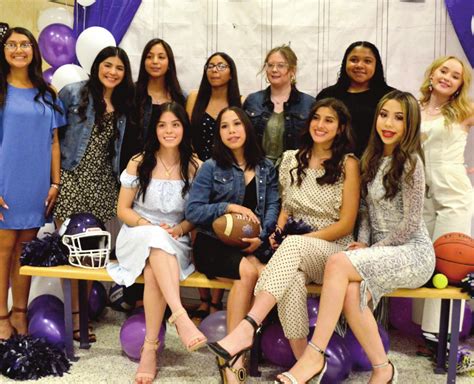 2021-22 Dimmitt High School Cheerleaders | The Castro County News