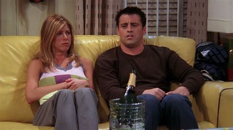 Friends: 23 Crazy Revelations About Joey And Rachel's Relationship