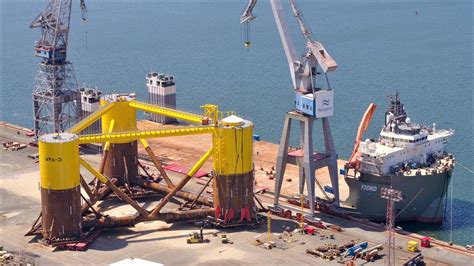 Transverse load-out supports floating wind farm | Wind Systems Magazine