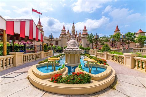 Universal Studios Singapore jigsaw puzzle in Castles puzzles on ...