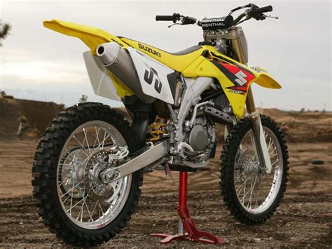 2005 Suzuki RMZ 450 - Moto.ZombDrive.COM