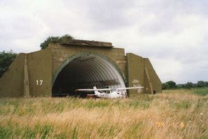 Flugplatz Peenemünde, 1999 (Peenemunde airfield 1999):: MGRS 33UVA2001 ...