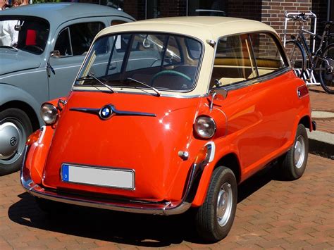 BMW Isetta 600, ca. 1958 | Bmw isetta, Isetta, Bmw classic cars