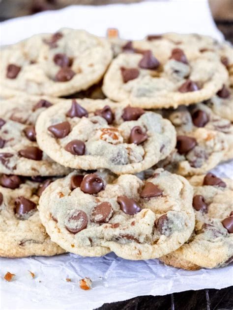 Hershey Chocolate Chip Cookies - Gonna Want Seconds