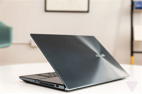 Asus ZenBook Pro Duo review: two-screen dream - The Verge