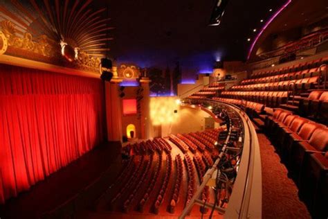 Alex Theatre | Discover Los Angeles