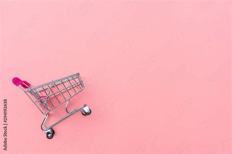 Empty shopping cart on pink background. Shopping, shopping online concept.,copy space, top view ...