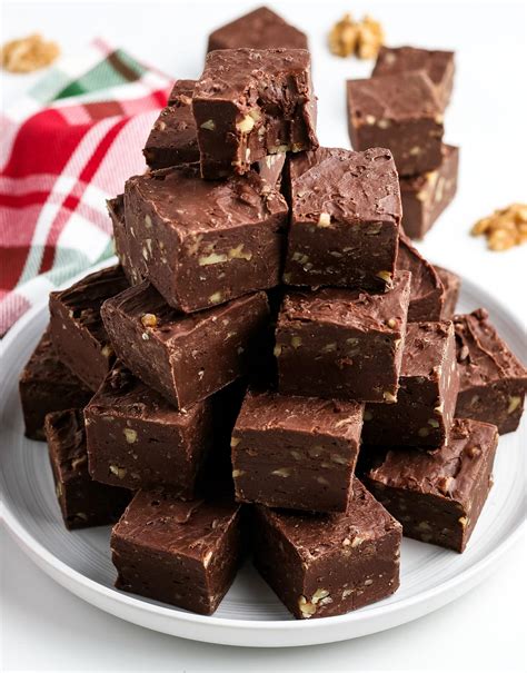 Easy Fudge Recipe (Gluten-Free) - Mommy Hates Cooking