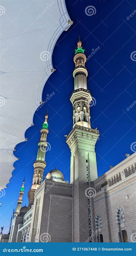 Madinah mosque towers stock photo. Image of mosque, tower - 271067448