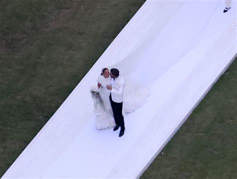 Jennifer Lopez’s wedding dress from second Ben Affleck ceremony